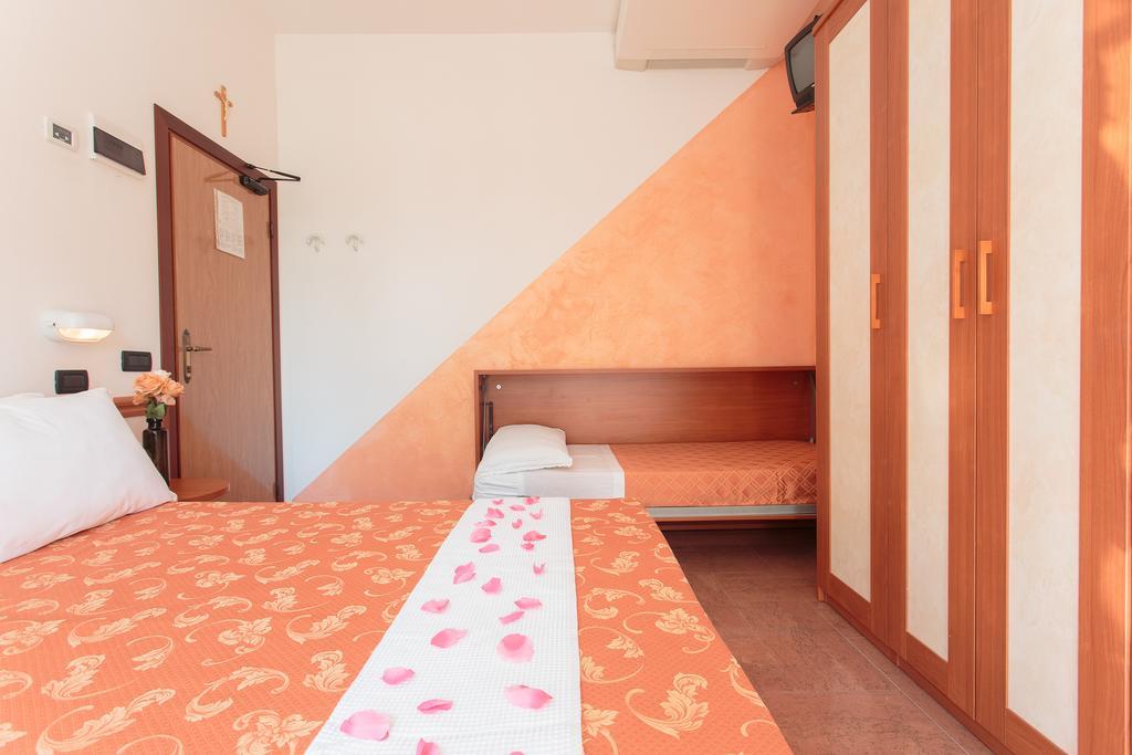 Hotel Garden Bellaria-Igea Marina Bagian luar foto