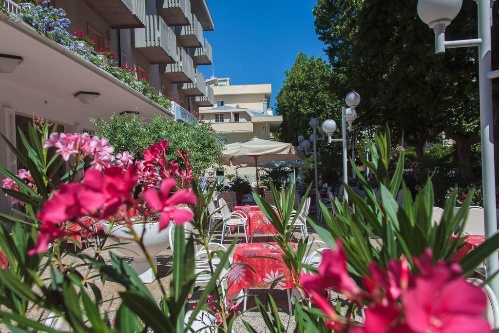 Hotel Garden Bellaria-Igea Marina Bagian luar foto