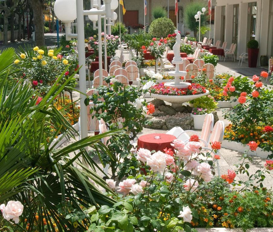 Hotel Garden Bellaria-Igea Marina Bagian luar foto